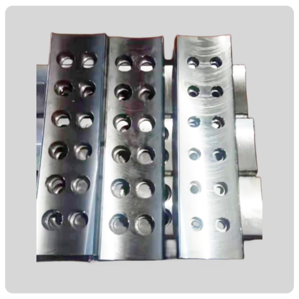 動力頭驅(qū)動鍵板