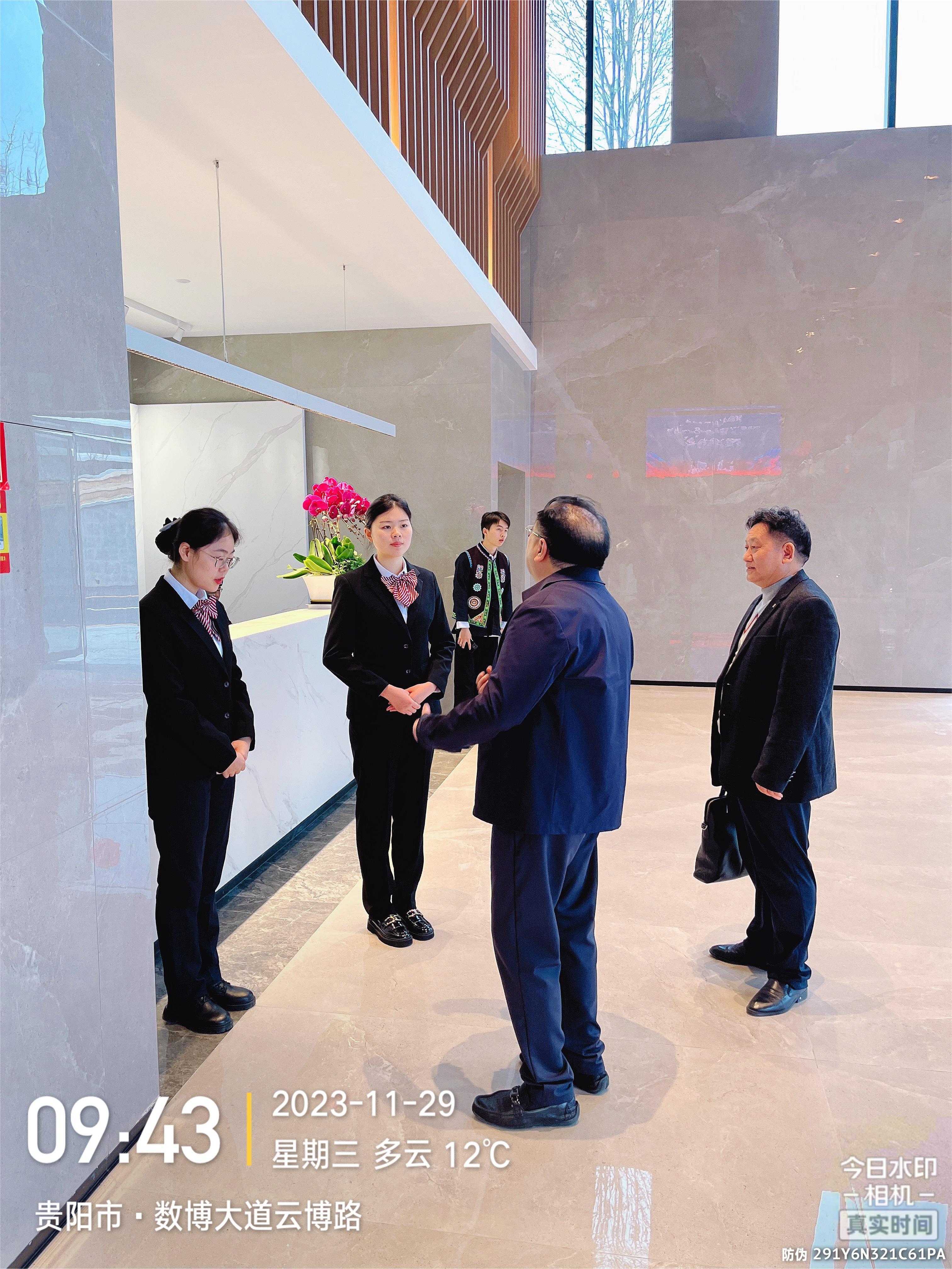 ��˾�I(l��ng)��(d��o)�W�Rҕ�찲������